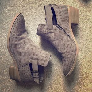 dv booties